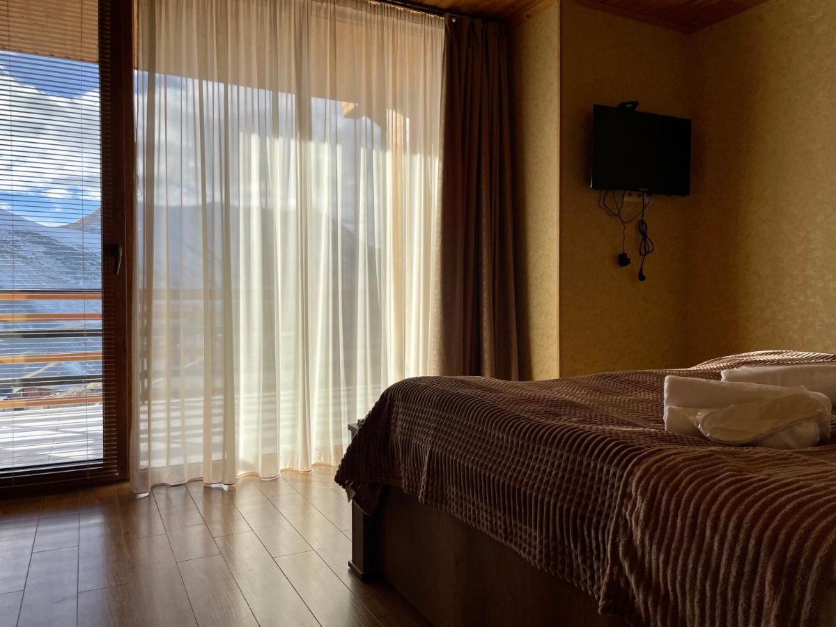 Gudauri Hillsite Hotel Екстериор снимка
