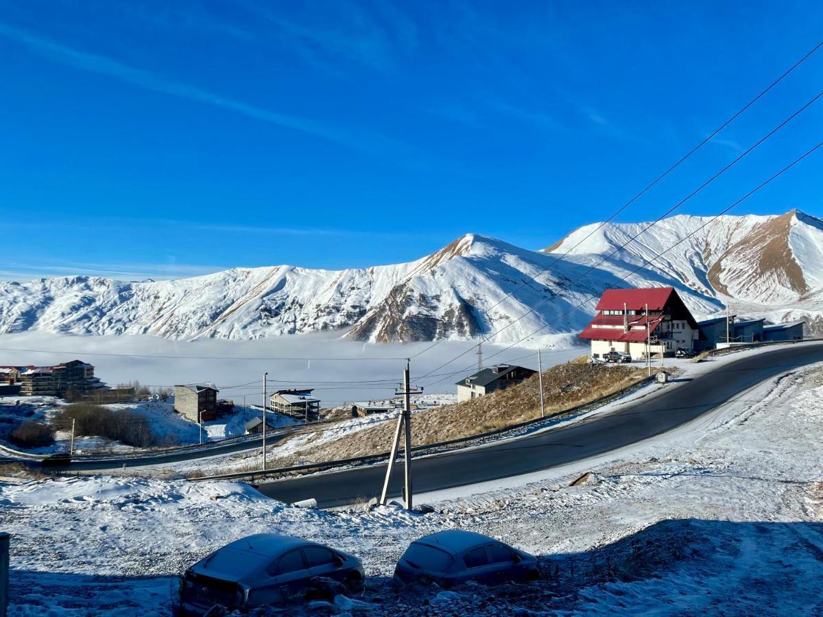 Gudauri Hillsite Hotel Екстериор снимка
