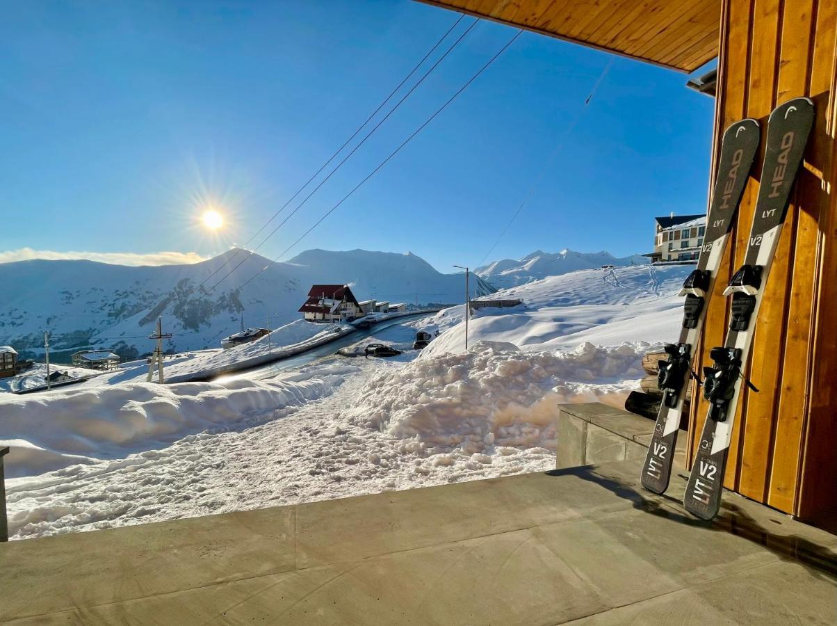 Gudauri Hillsite Hotel Екстериор снимка