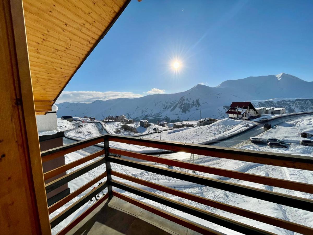 Gudauri Hillsite Hotel Екстериор снимка