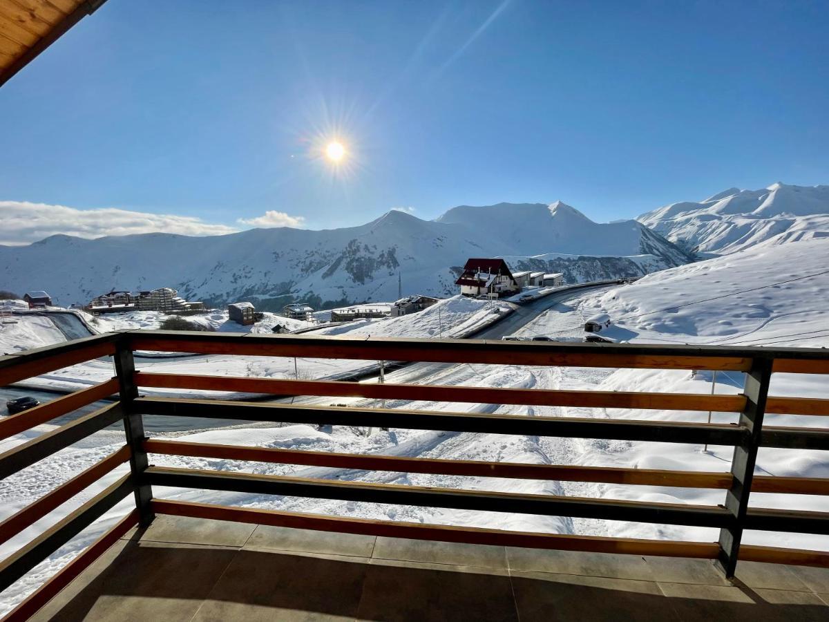 Gudauri Hillsite Hotel Екстериор снимка